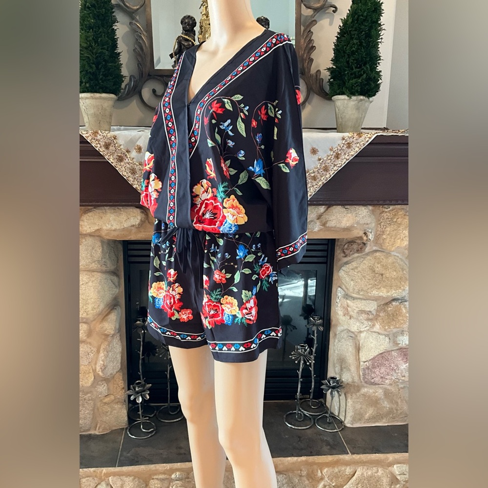 Vibrant Floral Black/Red Top & Short  2 piece set L - Picture 4 of 11